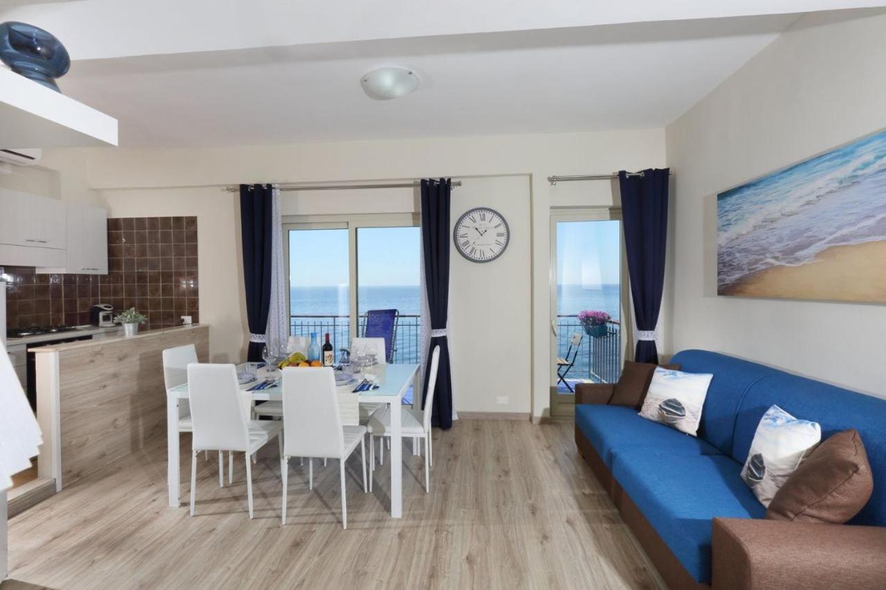 Apartmán Il Cavalluccio Marino Santa Teresa Di Riva Exteriér fotografie