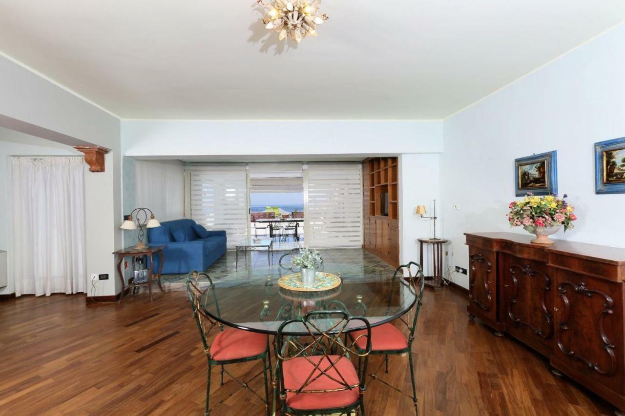 Apartmán Il Cavalluccio Marino Santa Teresa Di Riva Exteriér fotografie